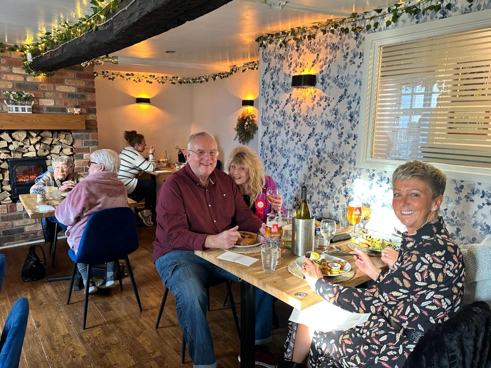 The Fox Inn, Wilbarston Eksteriør billede